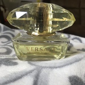 Versace yellow diamond